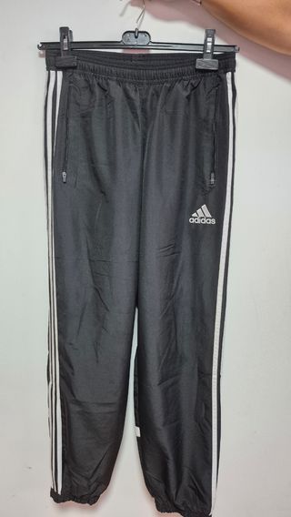 Chándal Adidas Negro con Rayas Blancas