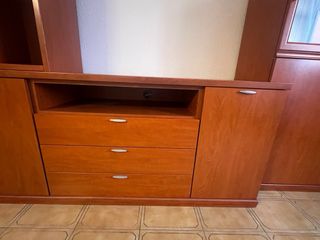 Mueble de comedor de madera
