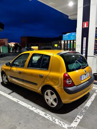 Renault Clio 2002