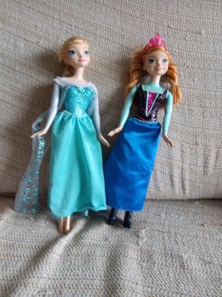 Muñecas Barbie, Elsa y Anna Frozen