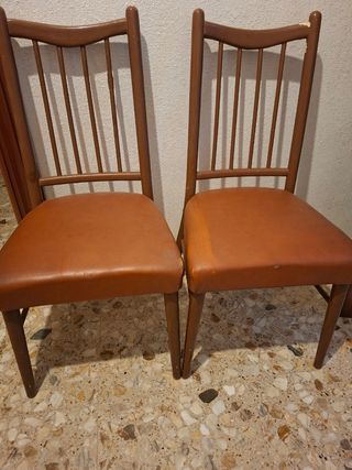 Juego de 4 sillas comedor forradas skay polipiel