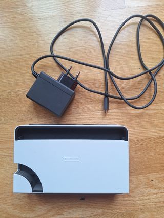 Base y cargador Nintendo Switch Oled