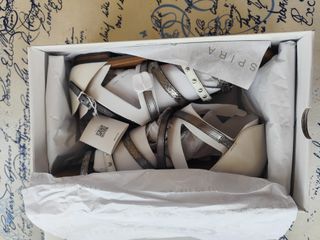 Sandalias Geox Mujer Plata y Blanco