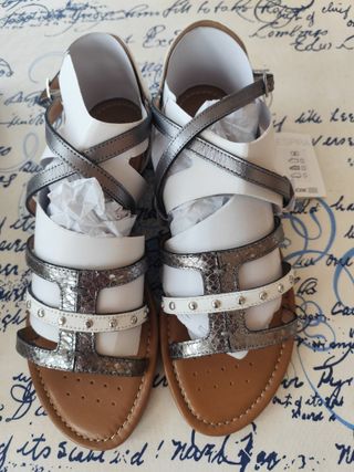 Sandalias Geox Mujer Plata y Blanco