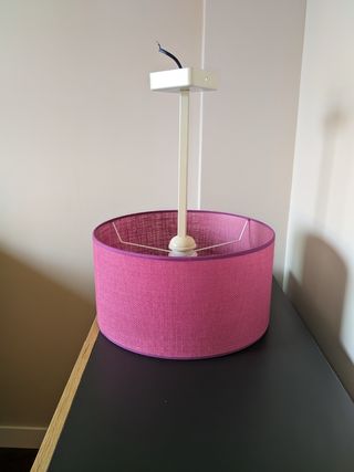Lámpara de techo morada