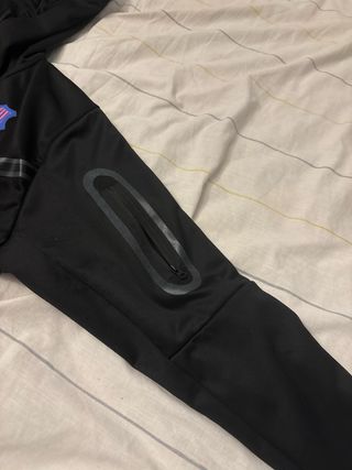 Nike tech FC Barcelona Negra