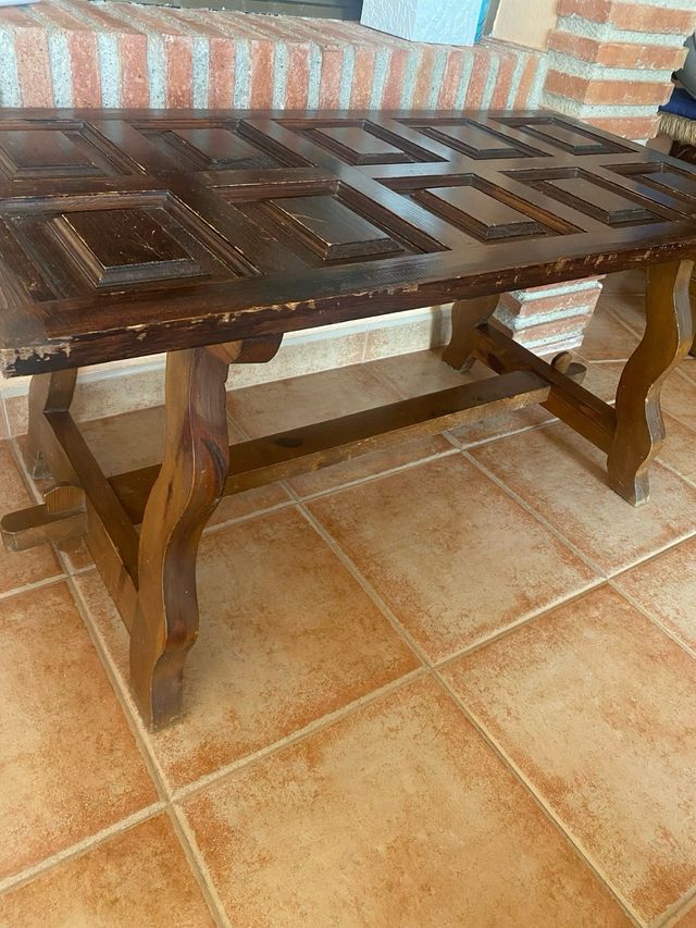 Mesa baja madera maciza nogal Almuñecar