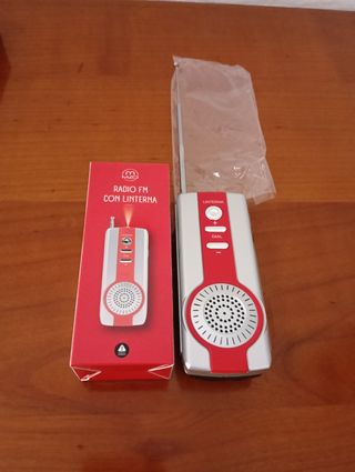 Radio FM con Linterna M Nueva