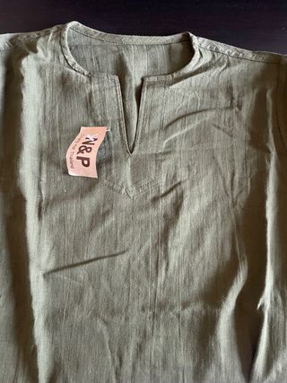 Camisa africana verde nueva