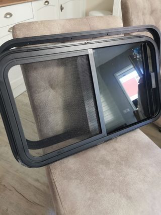 Ventana corredera caravana con mosquitera