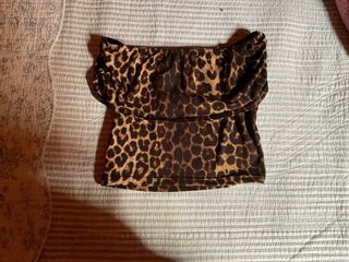 Top sin estrenar con estampado de leopardo