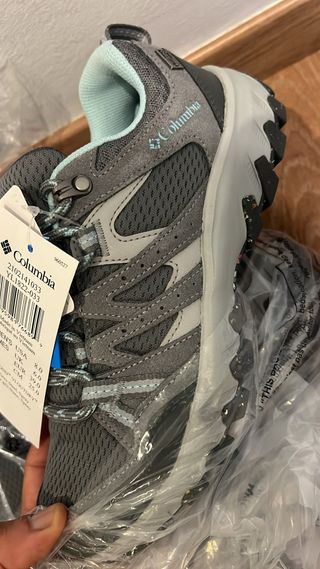 
COLUMBIA
Zapatillas de montaña y trekking impermeables Mujer Columbia Redmond VI