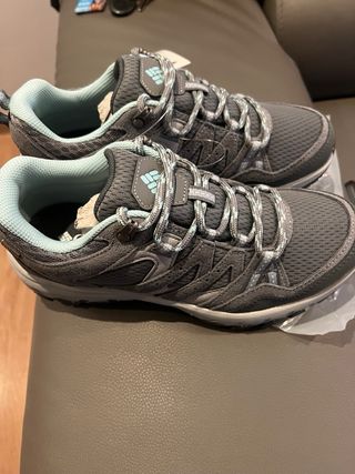
COLUMBIA
Zapatillas de montaña y trekking impermeables Mujer Columbia Redmond VI