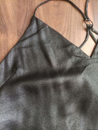 Camiseta negra con tirantes
