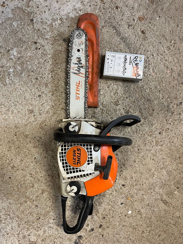 Motosierra Stihl MS 211 + 2 cadenas