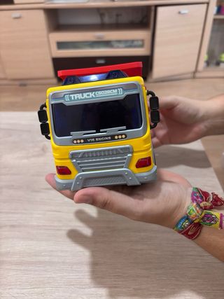 Camión de Juguete con Luces y Sonidos