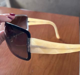 Gafas de sol Chanel marrones