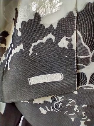 Stola Kenzo in seta floreale