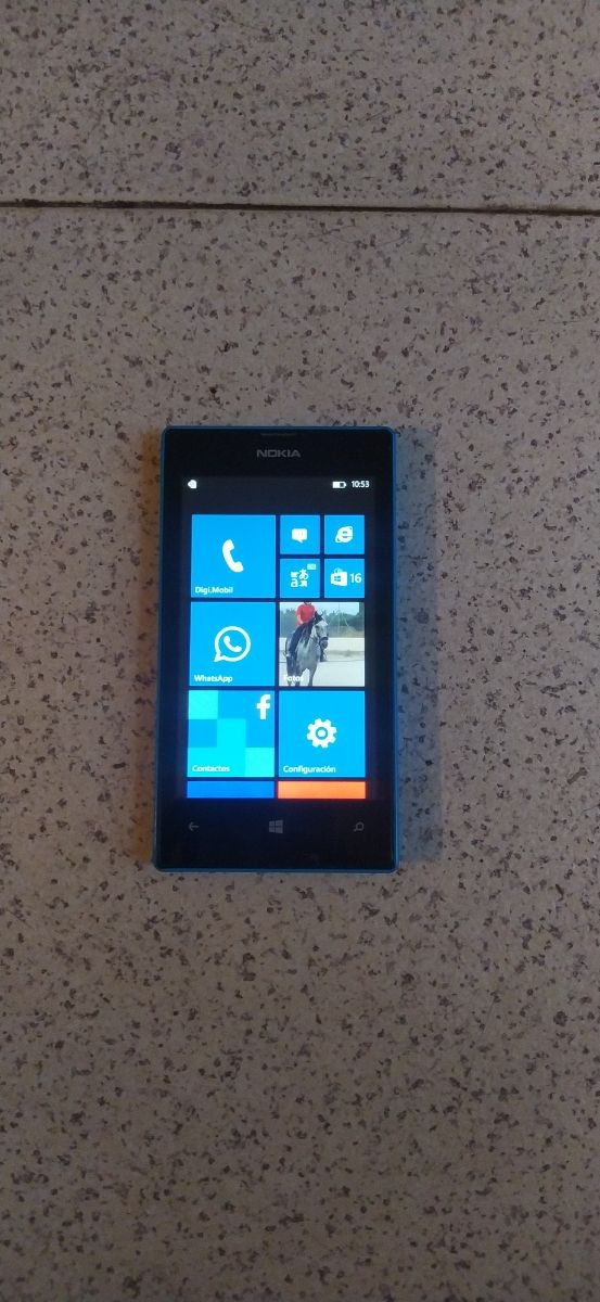 Movil libre...NOKIA LUMIA 520...