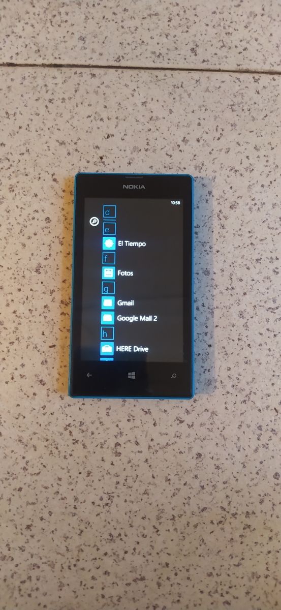 Movil libre...NOKIA LUMIA 520...
