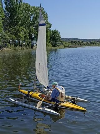 KAYAK - TRIMARÁN