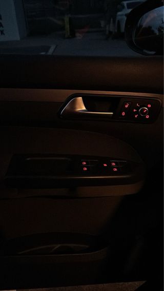 Volkswagen Touran 2011