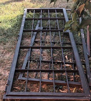 Inferriata apribile in ferro