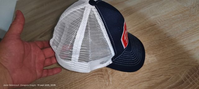 2 Gorras casuales y una Cadena con su Dije en 25€
