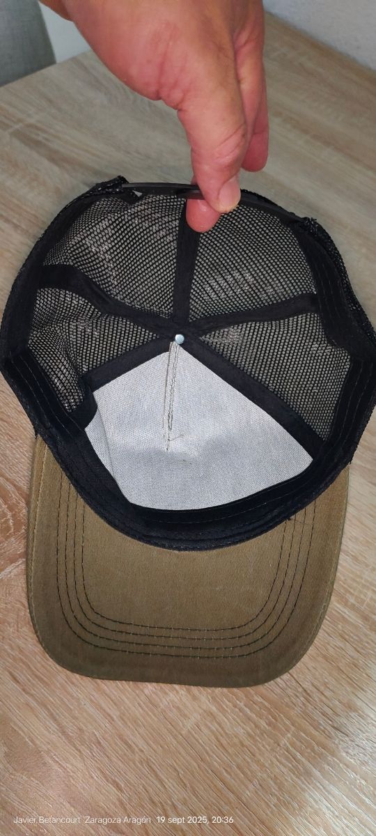 2 Gorras casuales y una Cadena con su Dije en 25€