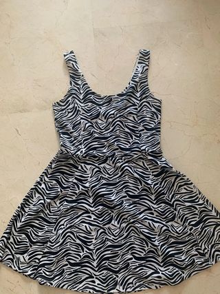 Vestido H&M cebra blanco y negro
