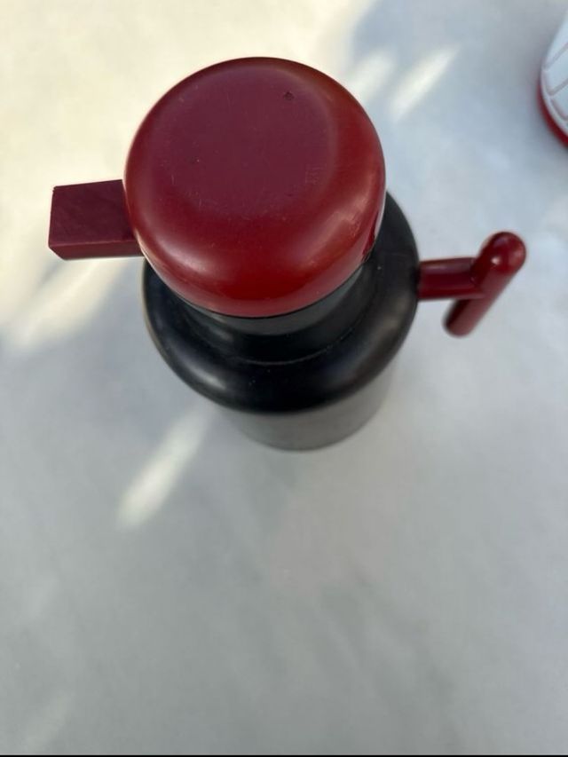 Termo Oleya Vintage Negro/Rojo Años 70-80