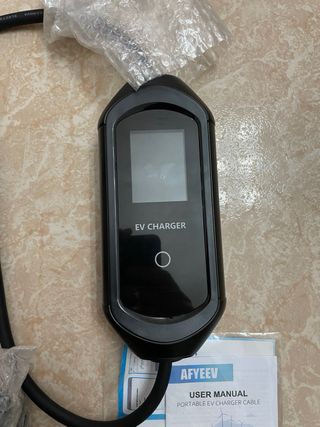 Cargador portátil marca AFYEEV 3,6kW 3Metros