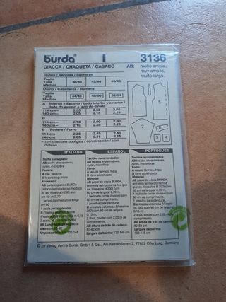 Cartamodello Burda 3136 Giacca/Veste