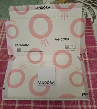 Charm en plata de ley Mano de Fátima pandora