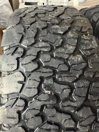 BF Goodrich 265/70/16 All-Terrain T/A