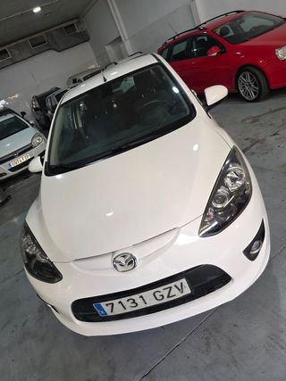 Mazda 2 2010