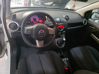 Mazda 2 2010