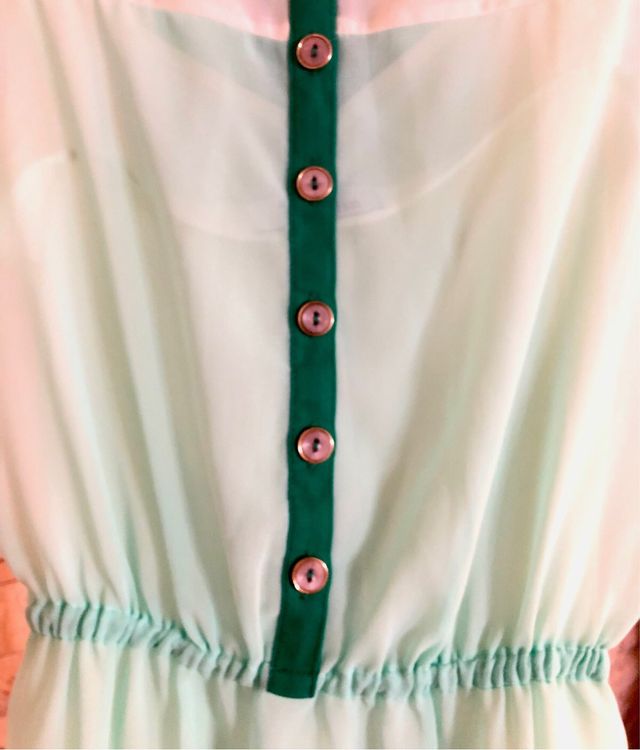 Vestido Blanco plisado verde y blanco