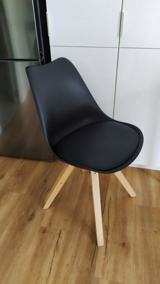Sedie nordiche nere Jysk (confezione da 2)