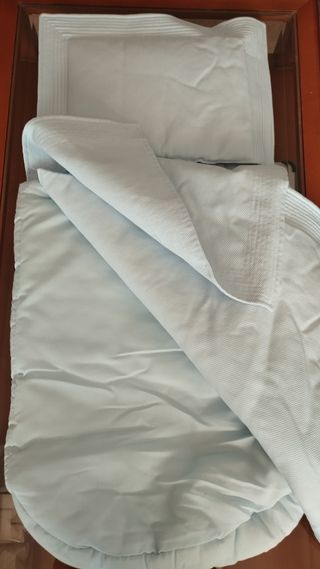 Saco y colcha para capazo azul