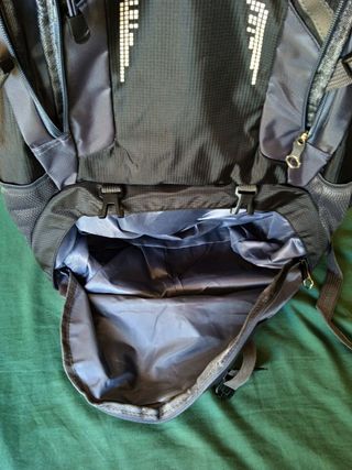Mochila senderismo 60L - NUEVA