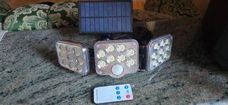 Plafoniera LED Solare con Telecomando