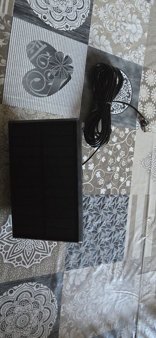 Plafoniera LED Solare con Telecomando