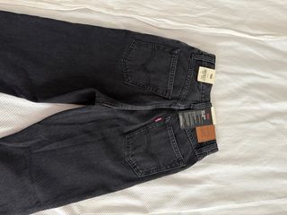 Vaqueros Levi's 80 Mom Fit
