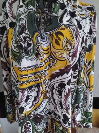 Blusa de gasa estampada