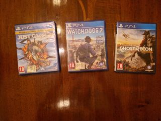 Playstation 4 con 2 controller e 3 giochi