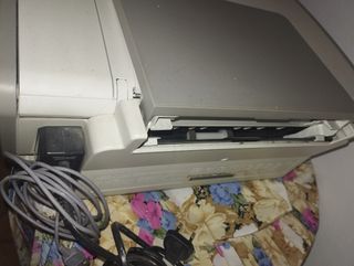 Impresora Lexmark Blanca y Gris