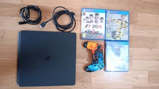 PS4 Slim Negra + 3 Juegos + Mando
