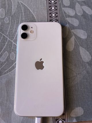 iPhone 11 Apple