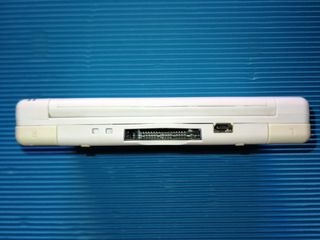 Nintendo DS Lite Blanca + Cargador